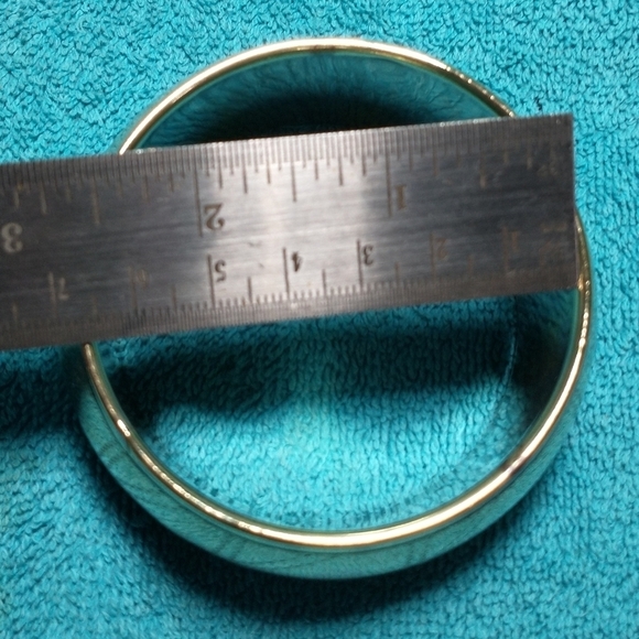 Gold Brass Etched Bangle Bracelet wide large mirror finish vintage - Picture 4 of 8